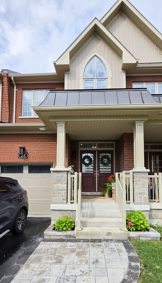 Att/Row/Townhouse at 28 MARLBOROUGH Street, Whitby, ON L1R 0R1, Whitby