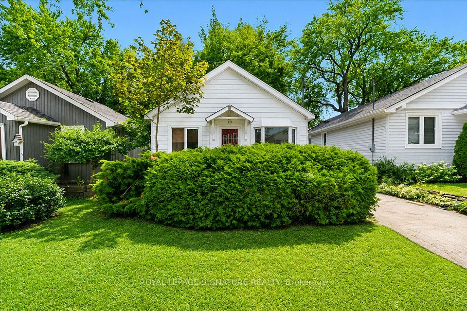 138 Gradwell Drive, Toronto, ON M1M 2N2 at 138 Gradwell Drive, Toronto, ON M1M 2N2, Toronto E08, ON, M1M 2N2