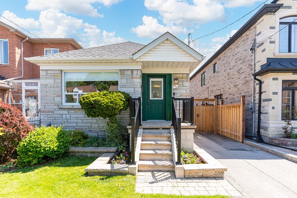 43 Heale Avenue, Toronto, ON M1N 3X6 at 43 Heale Avenue, Toronto, ON M1N 3X6, Toronto E06, ON, M1N 3X6