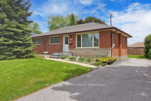 Detached at 595 Gibbons Street Bsmt, Oshawa, ON L1J 4Z7, Oshawa