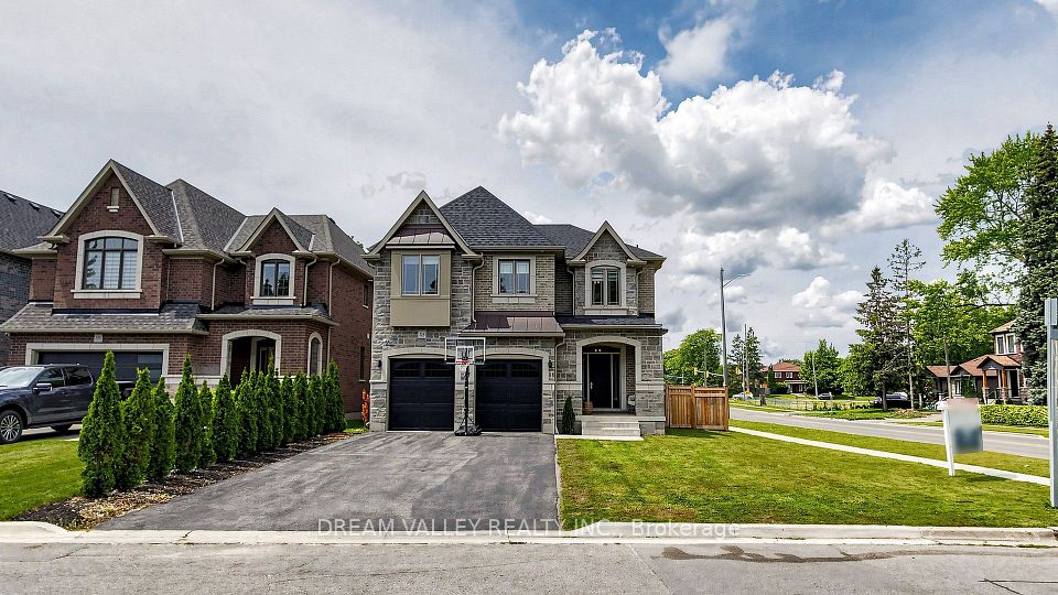 224 Severn St Street, Oshawa, ON L1J 8H7 at 224 Severn St Street, Oshawa, ON L1J 8H7, Oshawa, ON, L1J 8H7