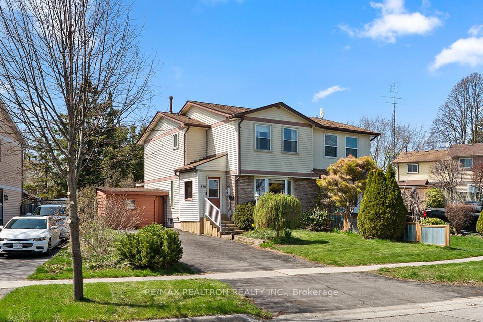 Semi-Detached at 528 Gaylord Drive, Oshawa, ON L1K 1L5, Oshawa