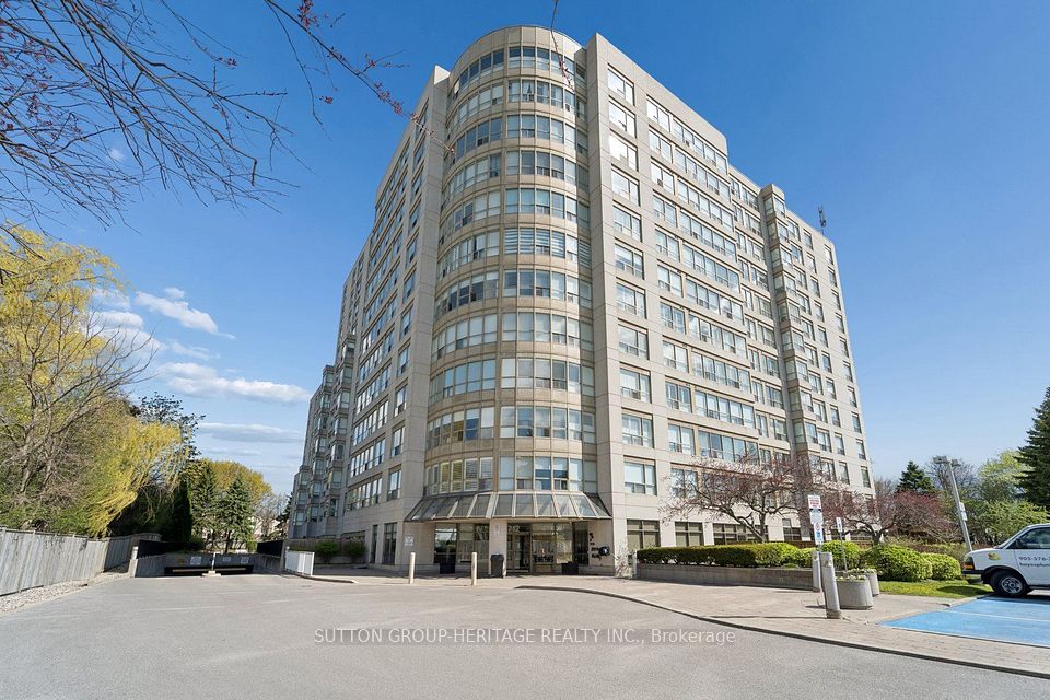 Condo Apartment at 712 Rossland Road E 1207, Whitby, ON L1N 9E8, Whitby