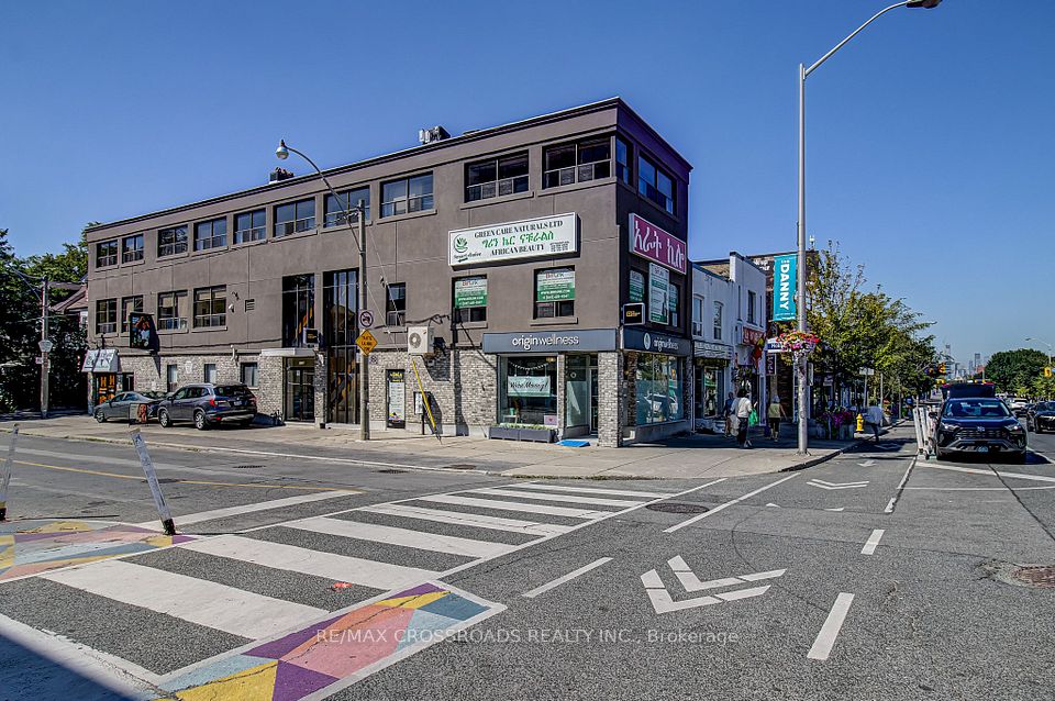 2017 Danforth Avenue 2nd floor, Toronto, ON M4C 1J7