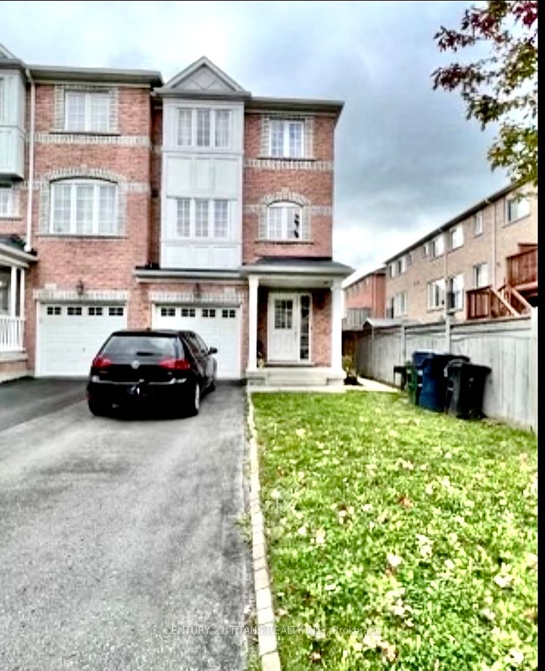 Att/Row/Townhouse at 11 Etienne Street Lower, Toronto, ON M1L 0A2, Toronto E04