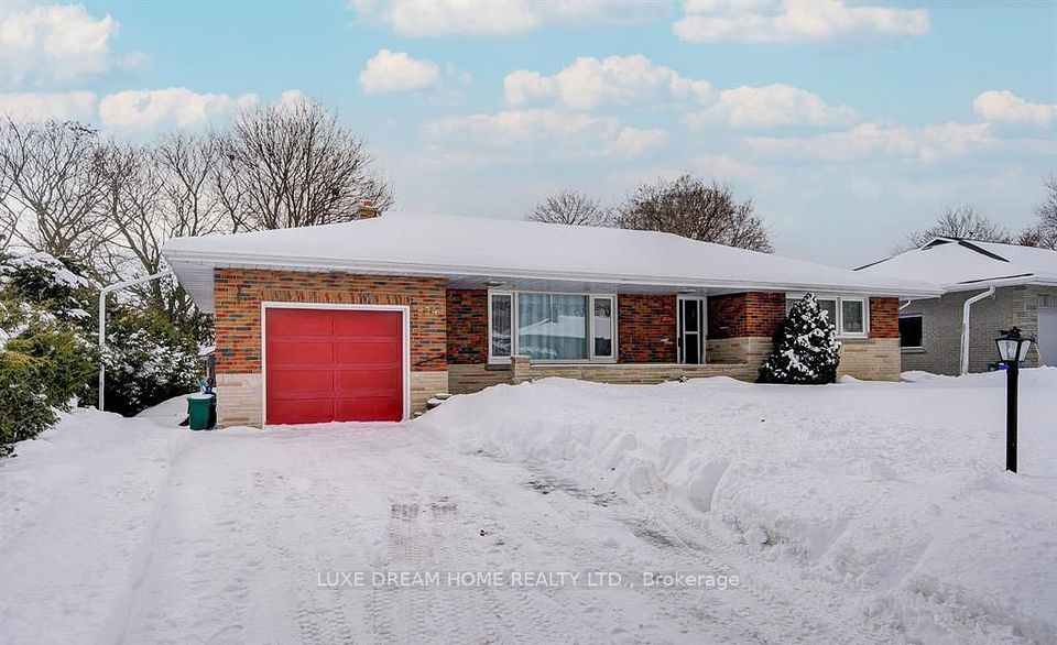 Detached at 834 Law Street, Oshawa, ON L1G 4M4, Oshawa