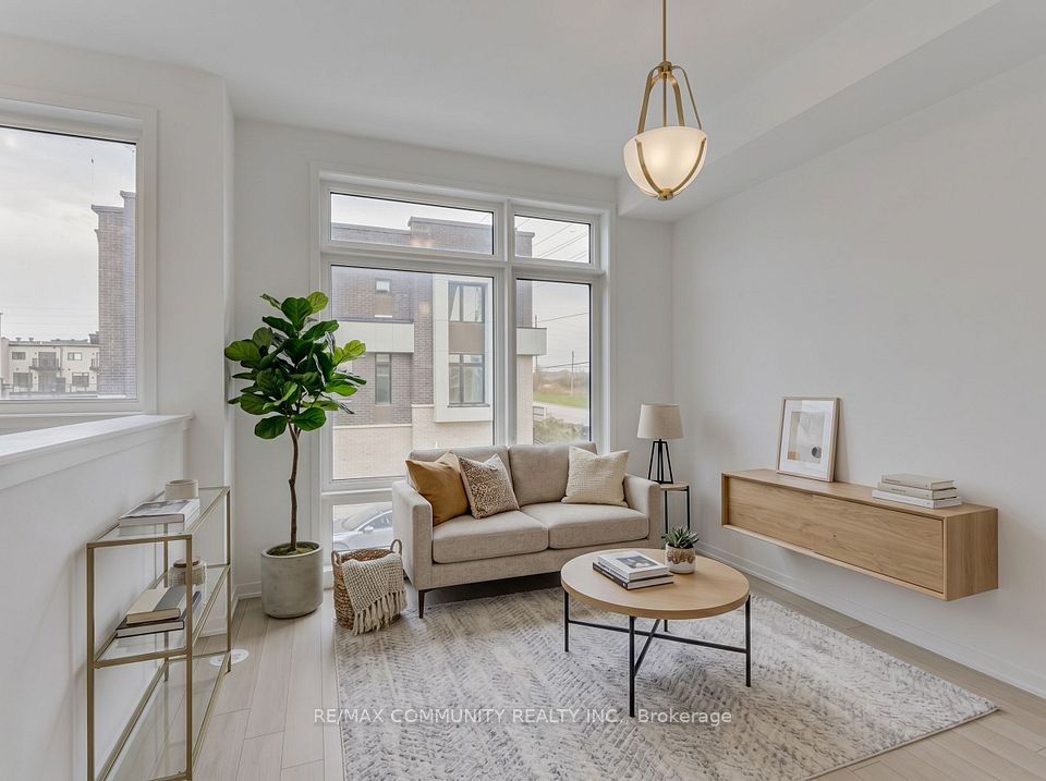 Att/Row/Townhouse at 799 Heathrow Path, Oshawa, ON L1H 7K5, Oshawa