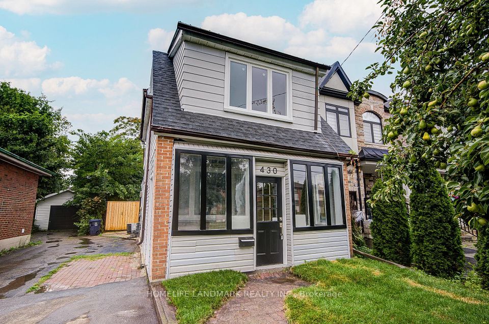 Detached at 430 Pharmacy Avenue, Toronto, ON M1L 3G6, Toronto E04