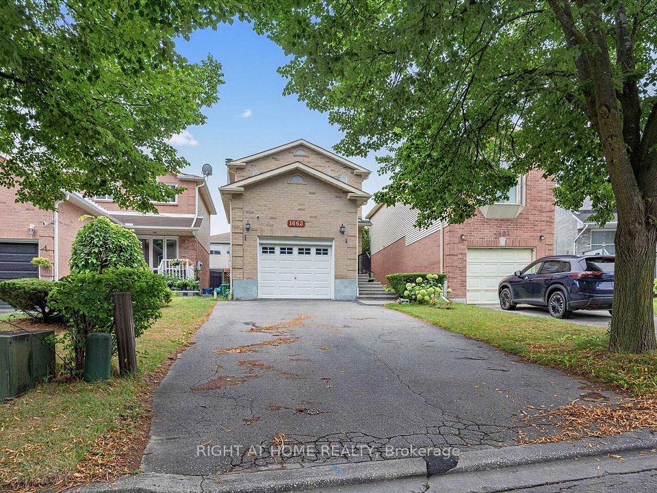 Link at 1663 Tawnberry Street, Pickering, ON L1X 2C4, Pickering