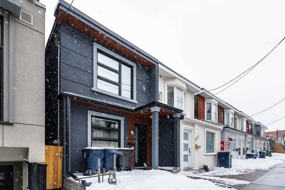 Semi-Detached  at 1319 Gerrard Street E Lower, Toronto, ON M4L 1Y8, Toronto E01