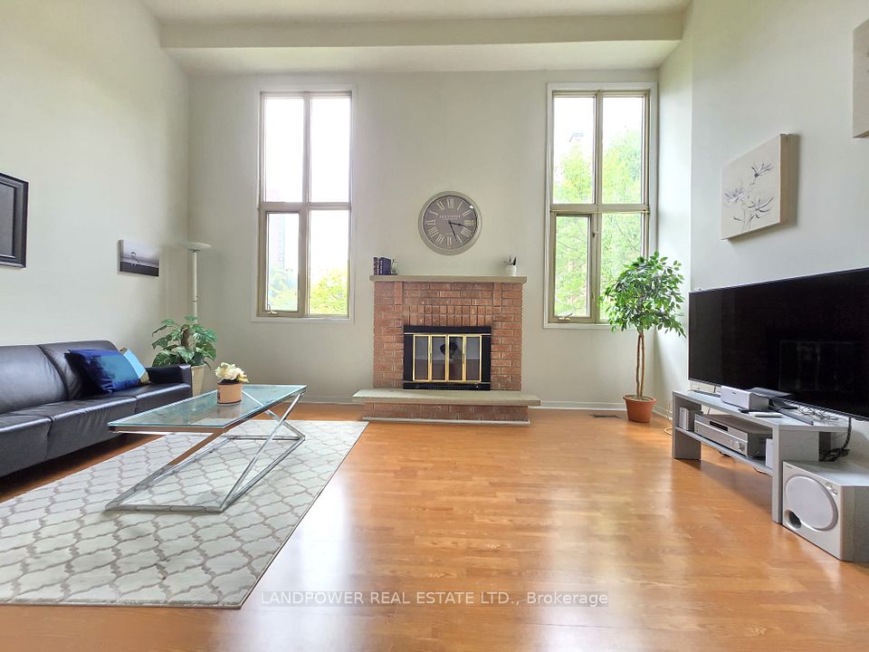 Condo Townhouse at 10 Cardwell Avenue 75, Toronto, ON M1S 4Y5, Toronto E07