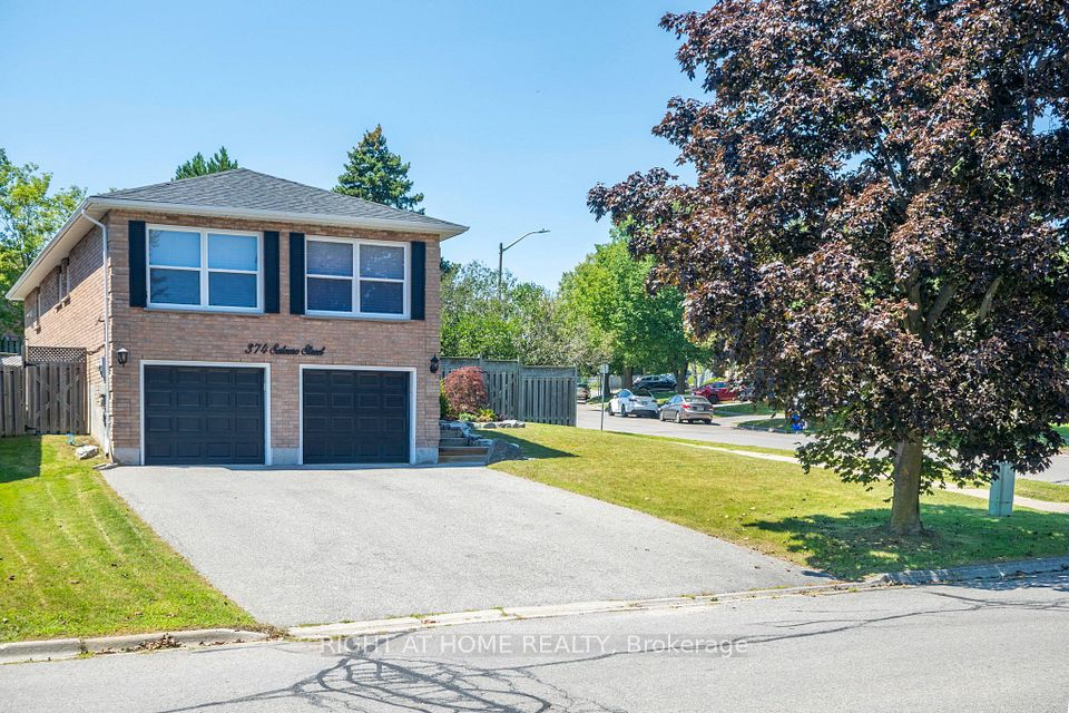 Detached at 374 Salerno Street, Oshawa, ON L1J 6W3, Oshawa