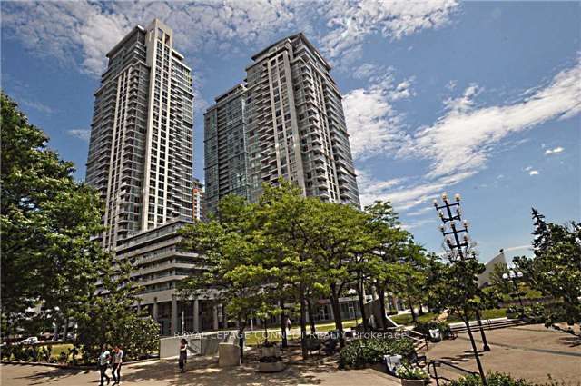 Condo Apartment at 70 Town Centre Court 1209, Toronto, ON M1P 0B2, Toronto E09
