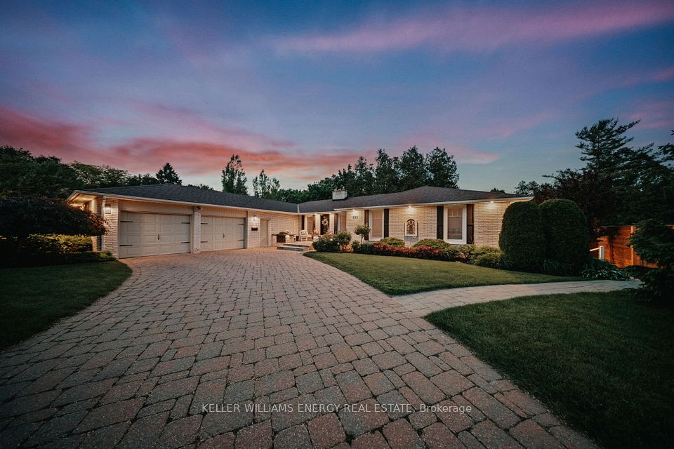 833 Glenmanor Drive, Oshawa, ON L1J 5A6 at 833 Glenmanor Drive, Oshawa, ON L1J 5A6, Oshawa, ON, L1J 5A6