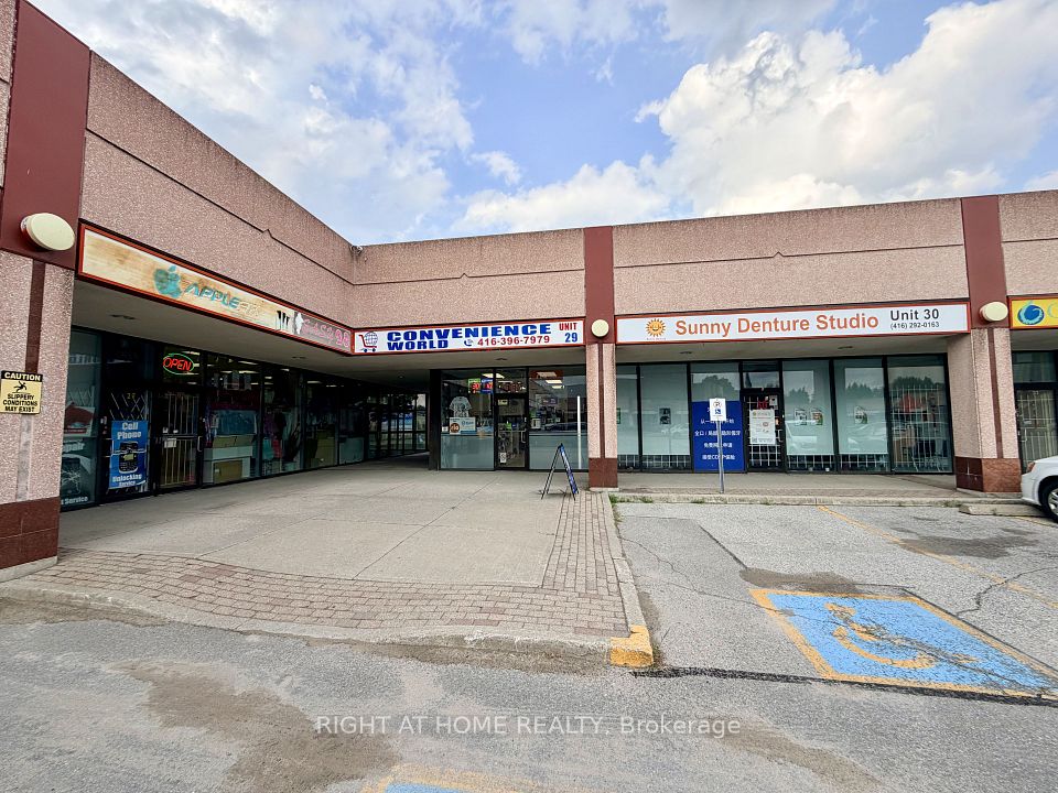8 Glen Watford Drive, Toronto, ON M1S 2C1