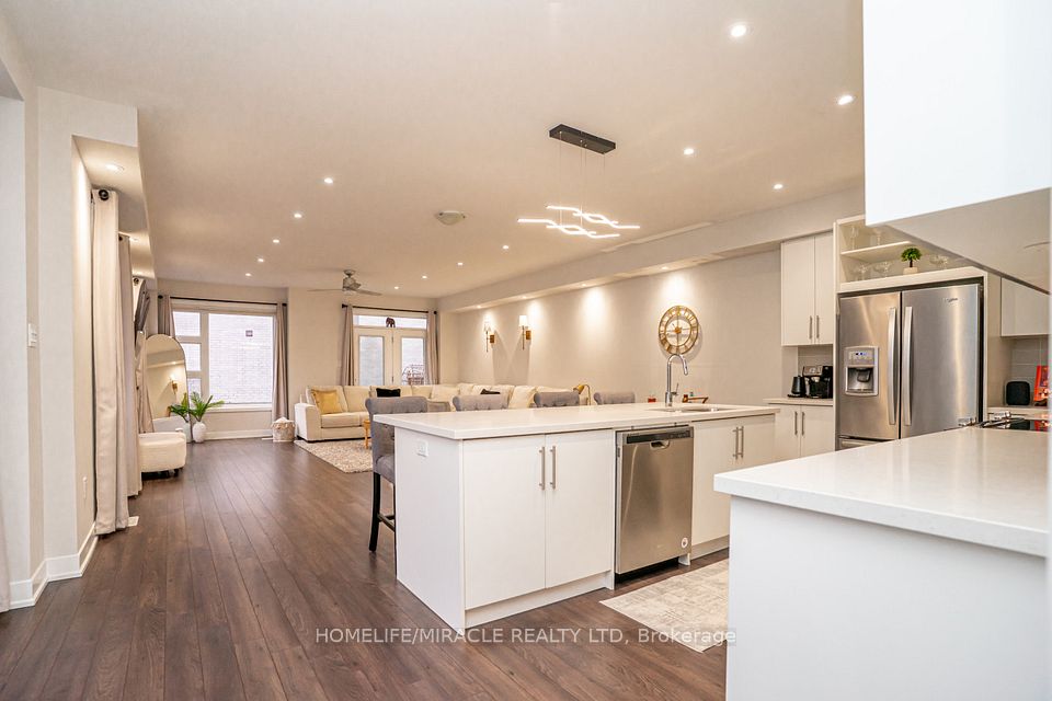 58 Donald Fleming Way 136, Whitby, ON L1R 0N8 at 58 Donald Fleming Way 136, Whitby, ON L1R 0N8, Whitby, ON, L1R 0N8
