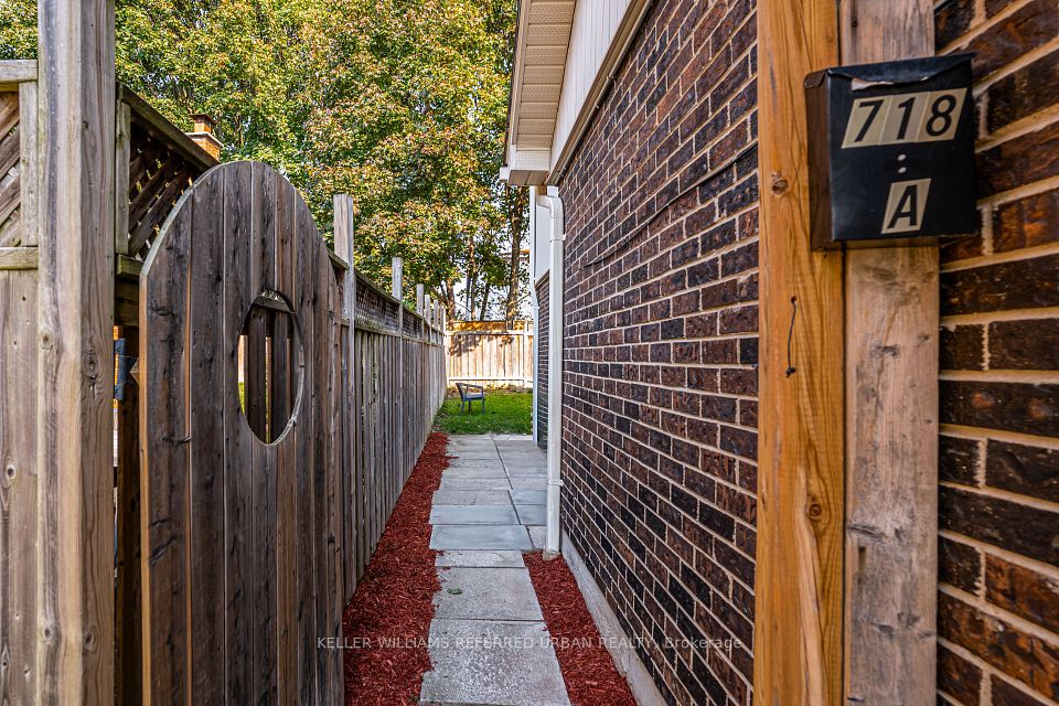Semi-Detached  at 718 Edgewood Road S, Pickering, ON L1V 2Z6, Pickering