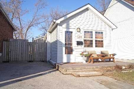 122 Harding Boulevard, Toronto, ON M1N 3E2 at 122 Harding Boulevard, Toronto, ON M1N 3E2, Toronto E06, ON, M1N 3E2