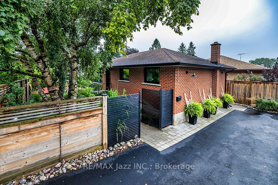 1085 Willowdale Avenue, Oshawa, ON L1H 1W7 at 1085 Willowdale Avenue, Oshawa, ON L1H 1W7, Oshawa, ON, L1H 1W7