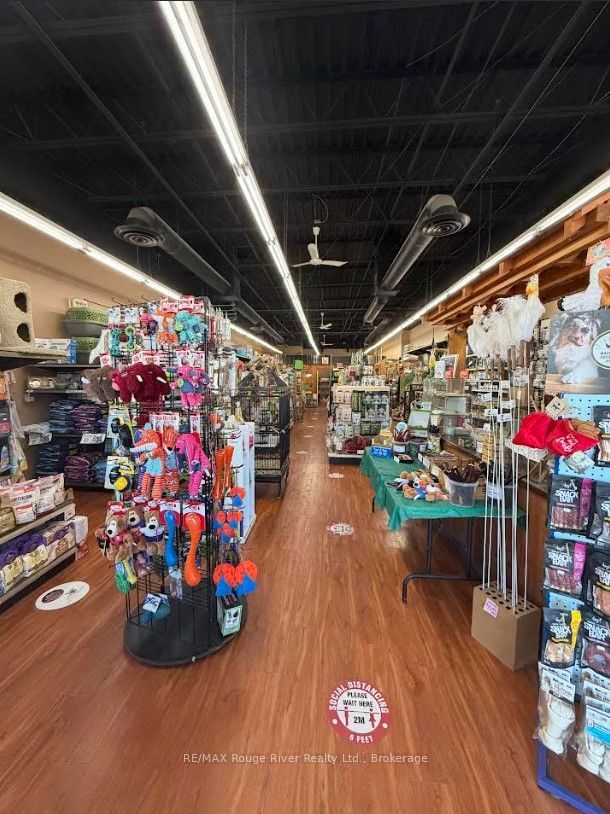 105 Bayly Street W 9, Ajax, ON L1S 3V4