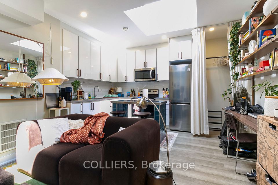 732 Queen Street E, Toronto, ON M4M 1H2