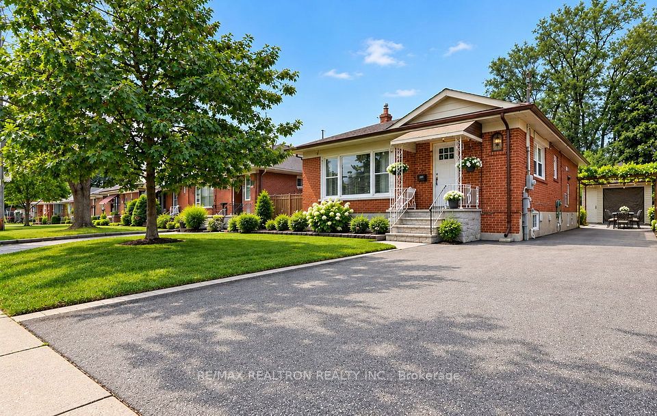 82 Ranstone Gardens, Toronto, ON M1K 2T8 at 82 Ranstone Gardens, Toronto, ON M1K 2T8, Toronto E04, ON, M1K 2T8