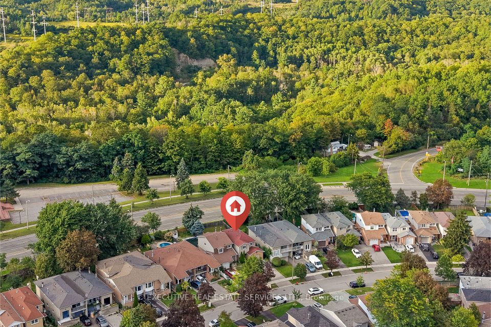 76 Lionhead Trail, Toronto, ON M1B 2J6 at 76 Lionhead Trail, Toronto, ON M1B 2J6, Toronto E11, ON, M1B 2J6