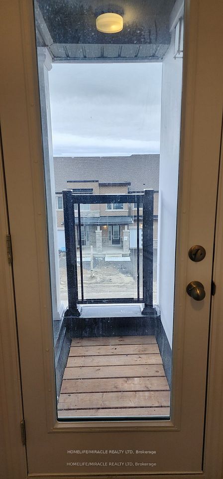 Att/Row/Townhouse at 2039 Cameron Lott Crescent, Oshawa, ON L1L 0S1, Oshawa