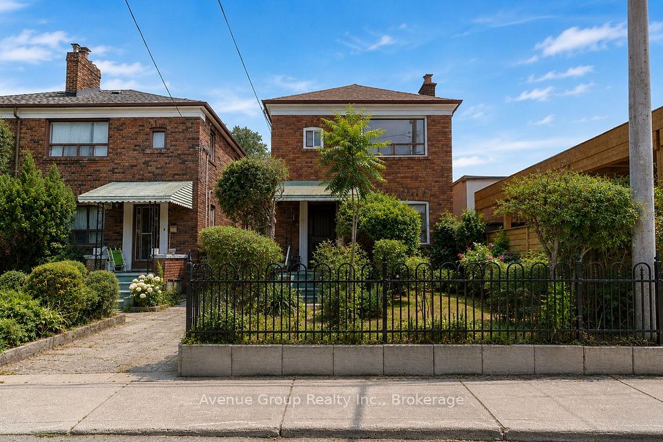 1 Warland Avenue, Toronto, ON M4J 3E8 at 1 Warland Avenue, Toronto, ON M4J 3E8, Toronto E03, ON, M4J 3E8