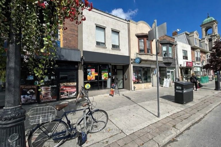 588 Danforth Avenue, Toronto, ON M4K 1R1