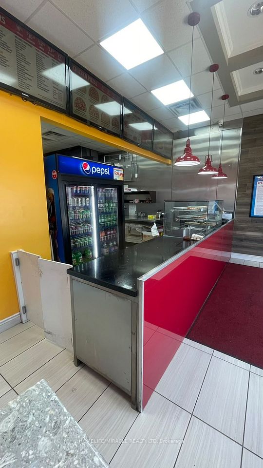 670 Taunton Road E B4-B, Whitby, ON L1R 0J9