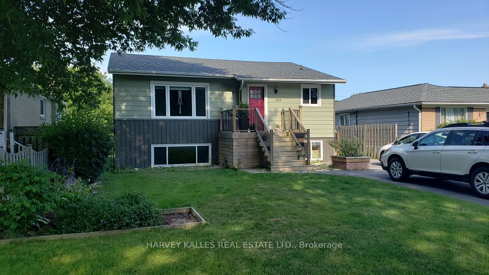 Detached at 709 Annland Street Main, Pickering, ON L1W 1B5, Pickering
