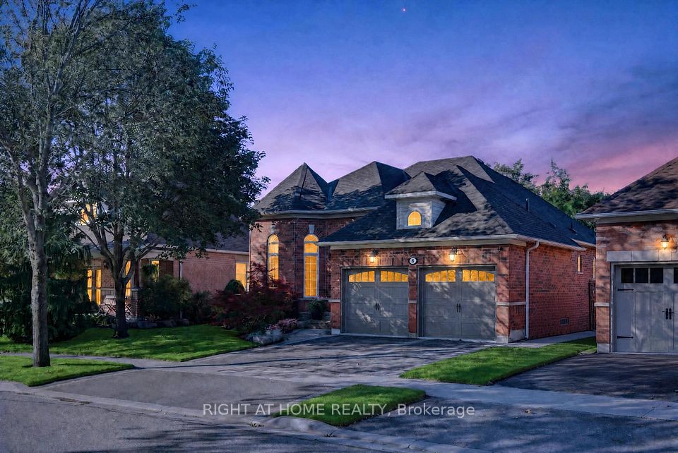 Detached at 8 Branthaven Court, Whitby, ON L1M 0B2, Whitby