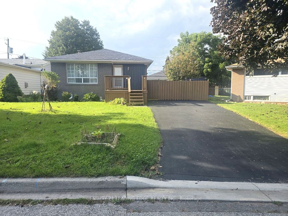 Detached at 855 Zator Avenue, Pickering, ON L1W 1Y2, Pickering
