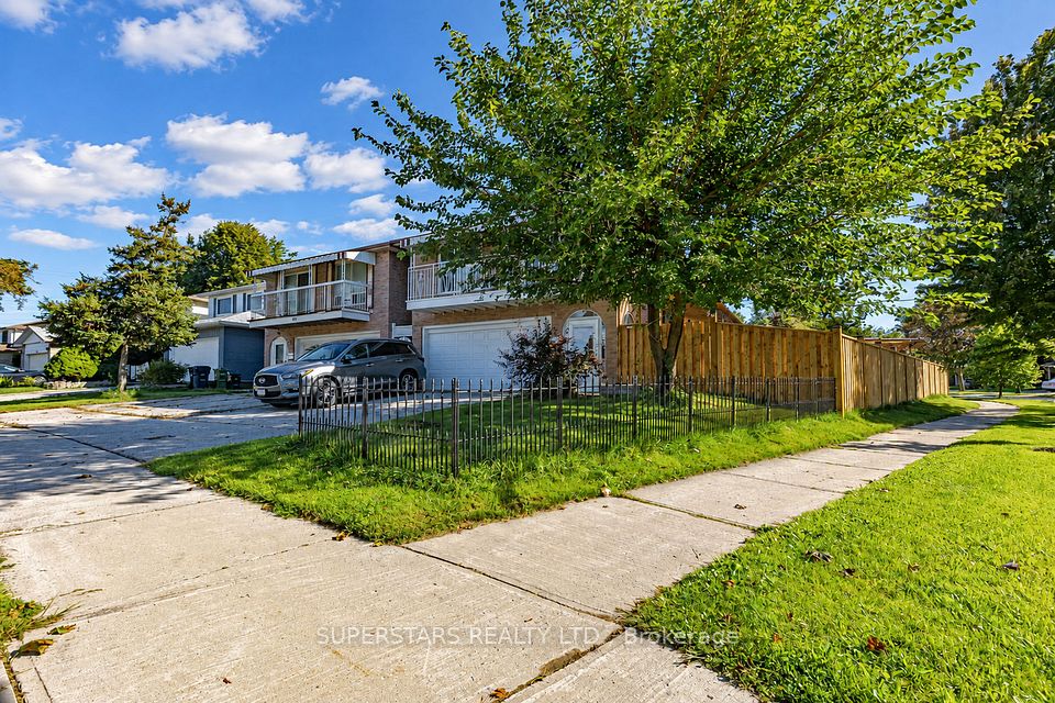 63 La Peer Boulevard, Toronto, ON M1W 2H4 at 63 La Peer Boulevard, Toronto, ON M1W 2H4, Toronto E05, ON, M1W 2H4