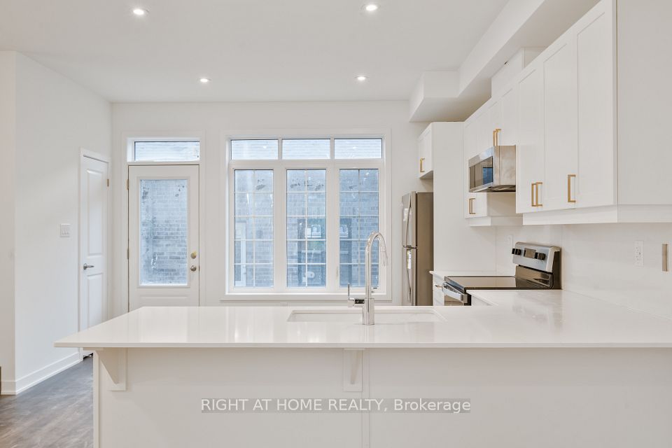 Att/Row/Townhouse at 13 Selfridge Way, Whitby, ON L1N 0N9, Whitby