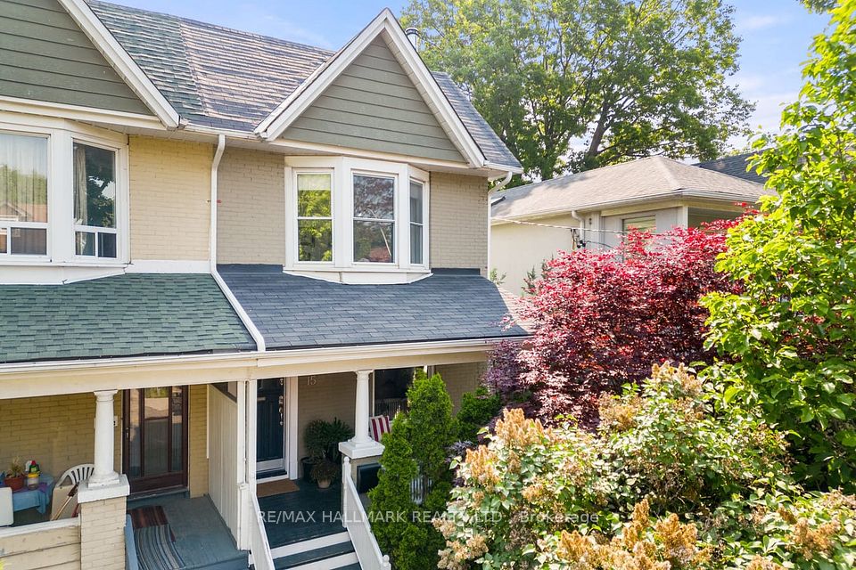 Semi-Detached at 15 Redwood Avenue, Toronto, ON M4L 2S5, Toronto E01