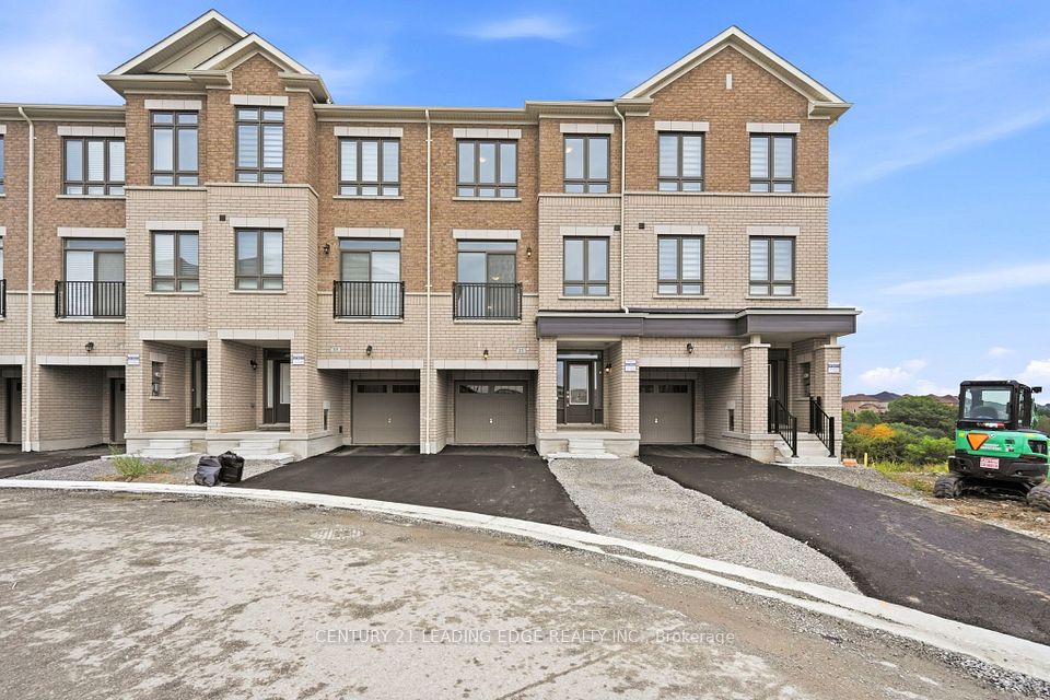 Att/Row/Townhouse at 53 Upper Paradise Way, Whitby, ON L1P 0S2, Whitby
