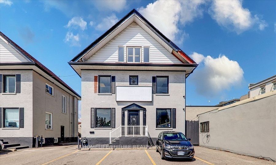 74 King Street W, Oshawa, ON L1H 1A6