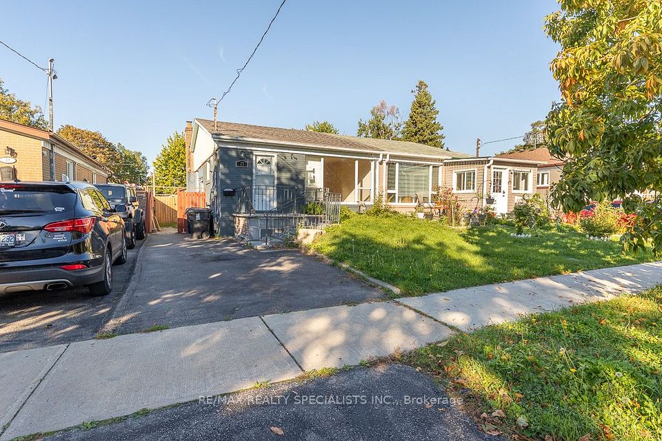 17 Huddleston Court, Toronto, ON M1L 4L1 at 17 Huddleston Court, Toronto, ON M1L 4L1, Toronto E04, ON, M1L 4L1