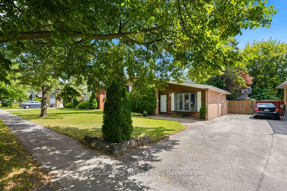 5 Benfrisco Crescent, Toronto, ON M1H 1N2 at 5 Benfrisco Crescent, Toronto, ON M1H 1N2, Toronto E09, ON, M1H 1N2