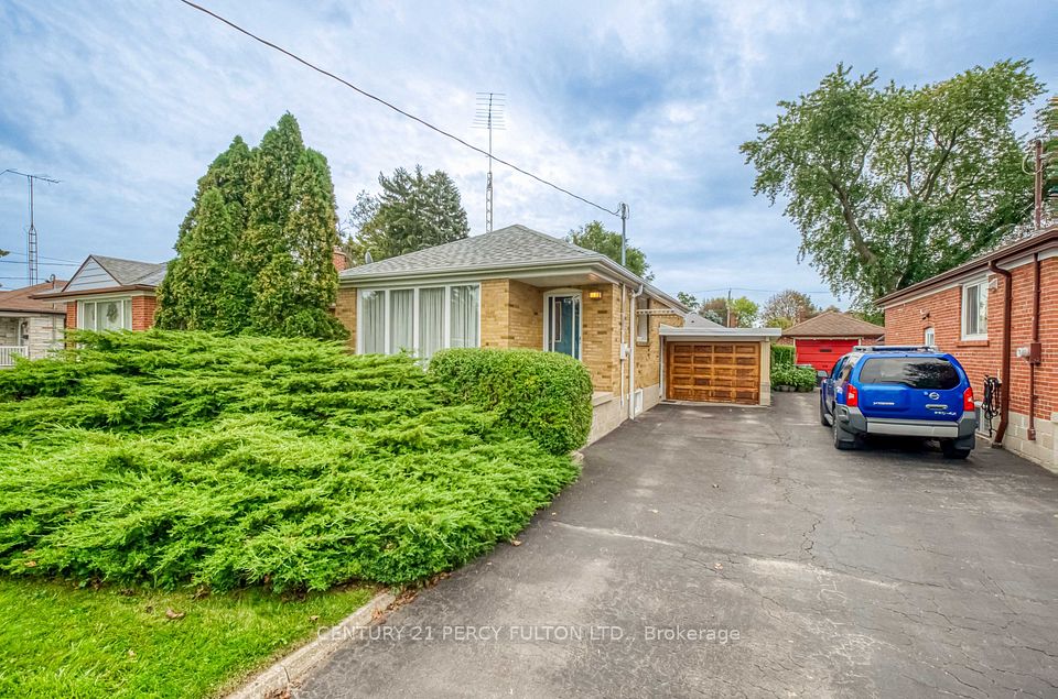 13 Graylee Avenue, Toronto, ON M1J 1M5 at 13 Graylee Avenue, Toronto, ON M1J 1M5, Toronto E08, ON, M1J 1M5