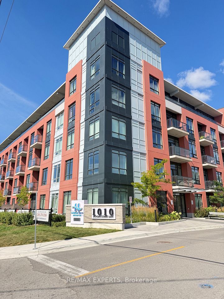 Condo Apartment at 1010 Dundas Street E 518, Whitby, ON L1N 2K2, Whitby