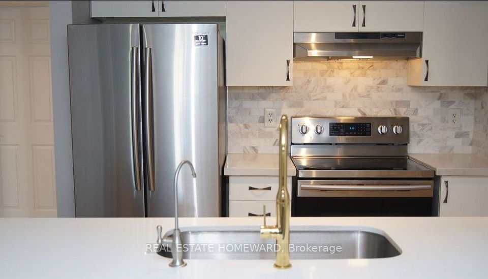 Condo Townhouse at 47 Petra Way 2, Whitby, ON L1R 0A4, Whitby