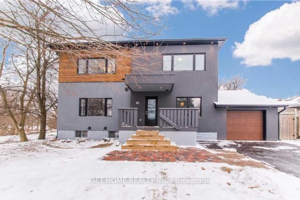 Detached at 1112 Centre Street S, Whitby, ON L1N 4X8, Whitby