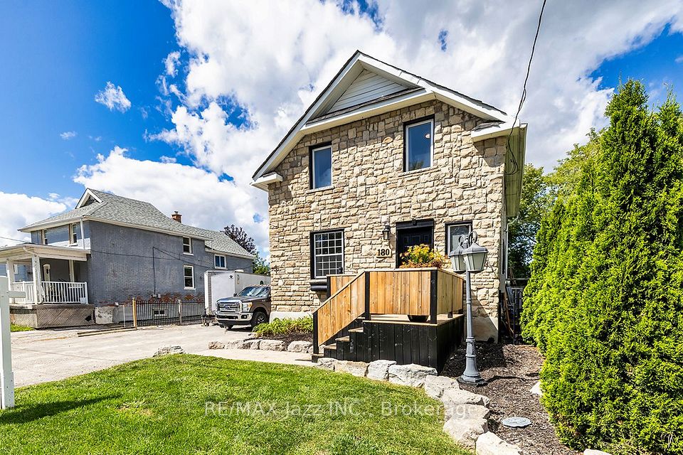 Detached at 180 Olive Avenue, Oshawa, ON L1H 2P2, Oshawa