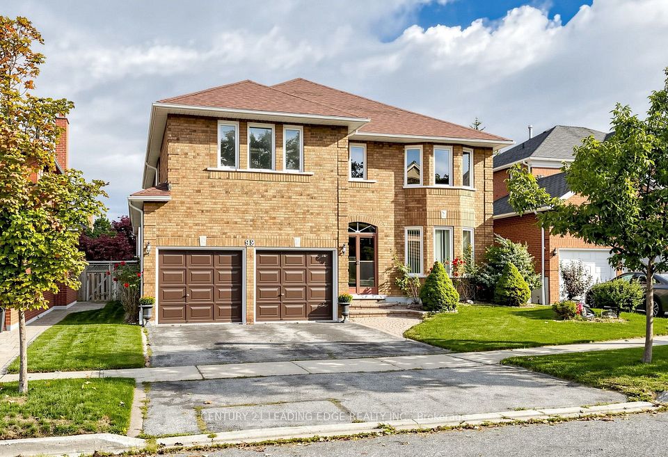 Detached at 92 Erickson Drive, Whitby, ON L1N 8V3, Whitby