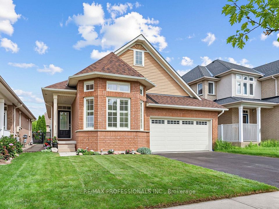 Detached at 360 Britannia Avenue E, Oshawa, ON L1L 0B2, Oshawa