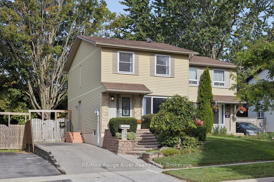 Semi-Detached  at 748 Hillcroft Street, Oshawa, ON L1G 7H6, Oshawa