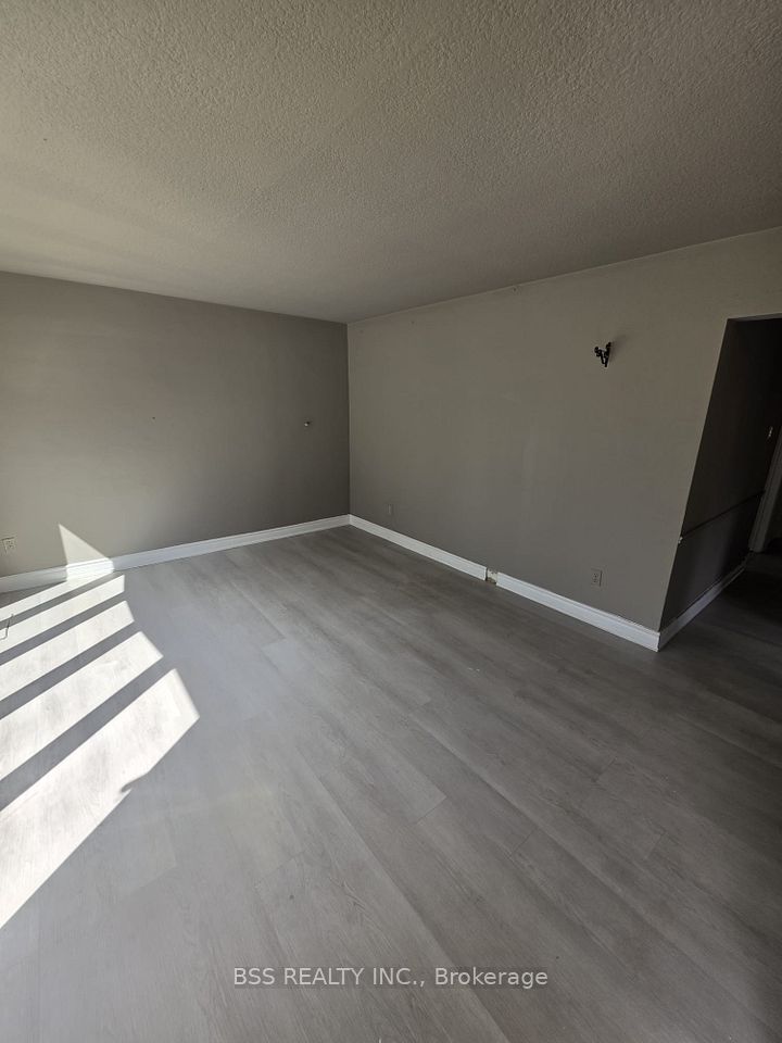 Detached at 88 Southampton Drive, Toronto, ON M1K 4V7, Toronto E08